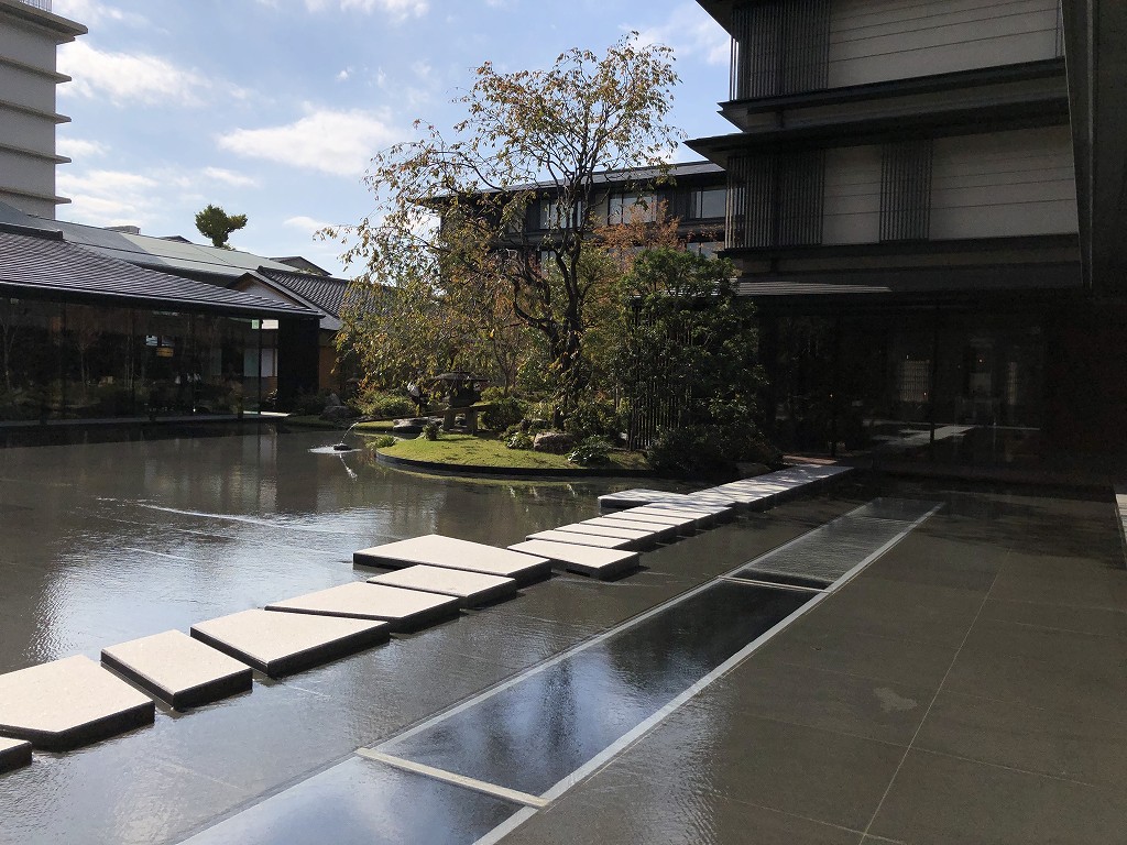 HOTEL THE MITSUI KYOTOの中庭（晴天）1