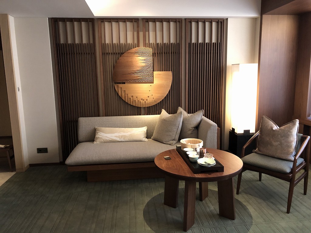 HOTEL THE MITSUI KYOTOのデラックススイートルームのリビングルーム2
