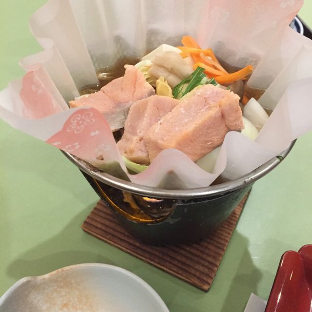 絶景の宿 犬吠埼ホテルの夕食（鍋物）