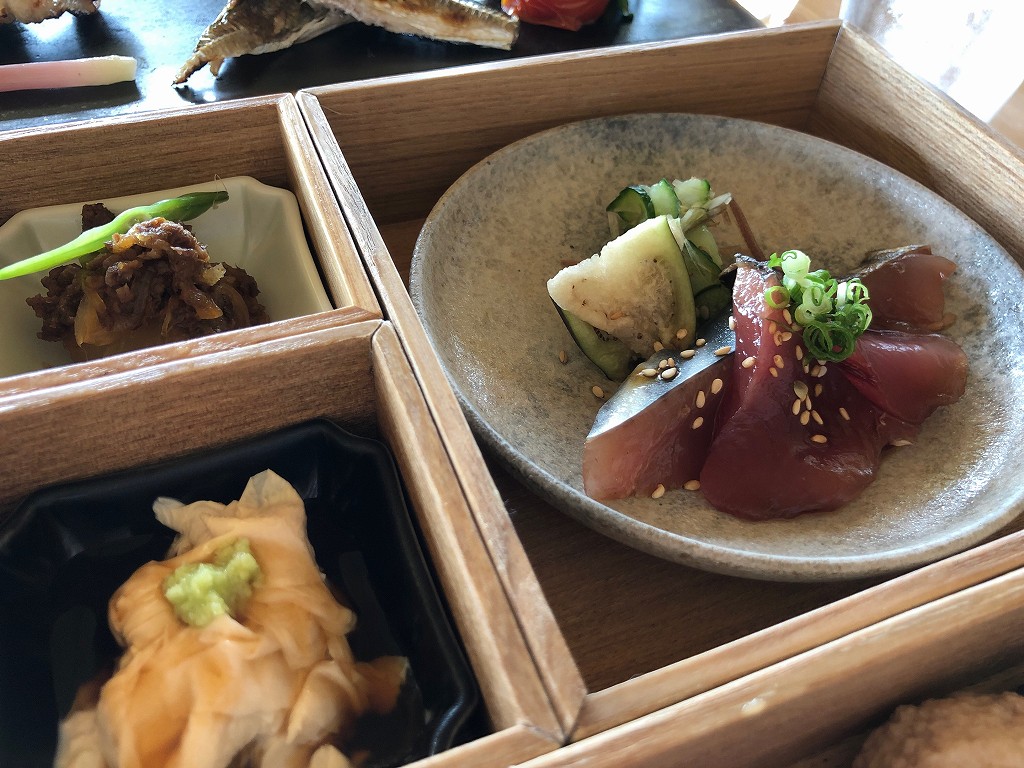 アマネムの和箱朝食のカツオ