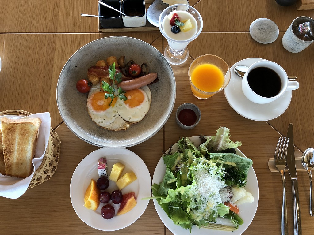 アマネムのダイニングで朝食（アメリカンブレックファスト）4