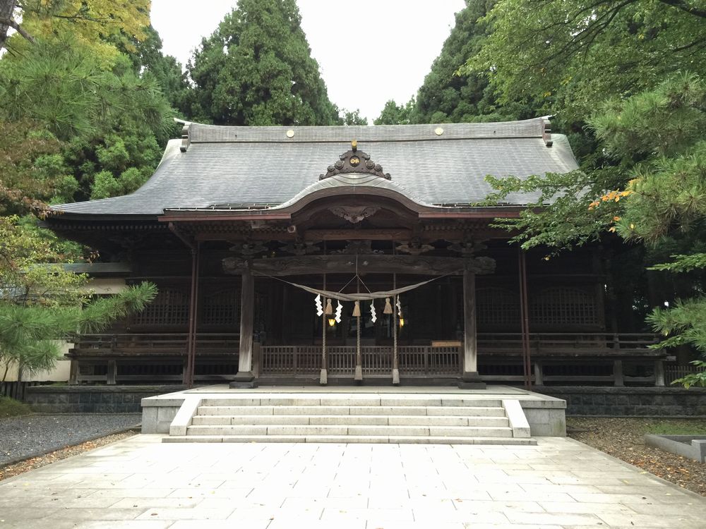 彌高神社の社殿