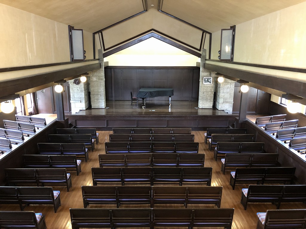 自由学園の講堂9