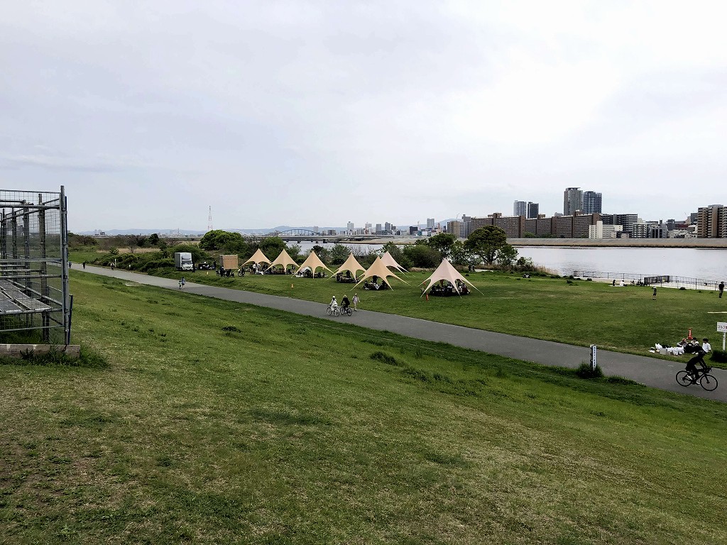 十三の河川敷のいこいの広場4