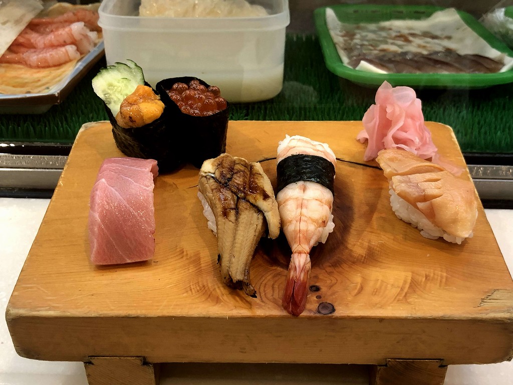 十三の太郎坊寿しの特上ずし