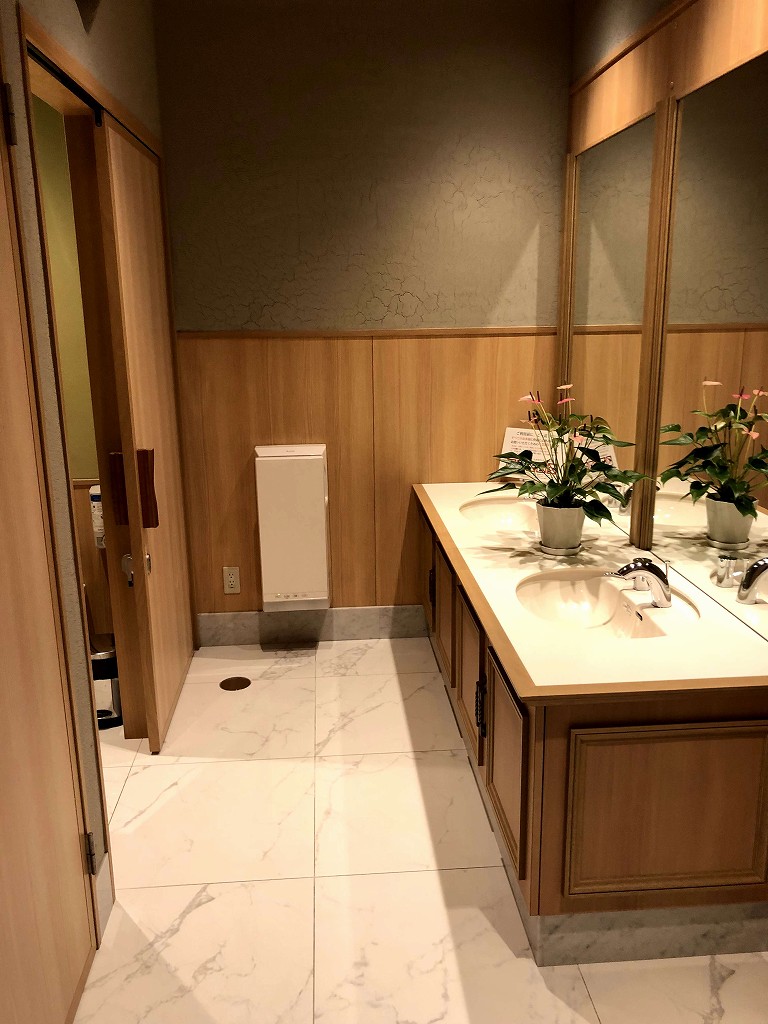 鎌倉の有料トイレ1