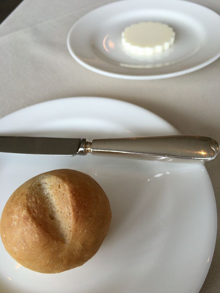 レ・サヴールのパンとバター