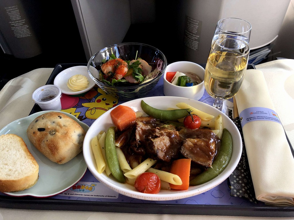 チャイナエアライン103便ビジネスクラスの洋食の機内食1