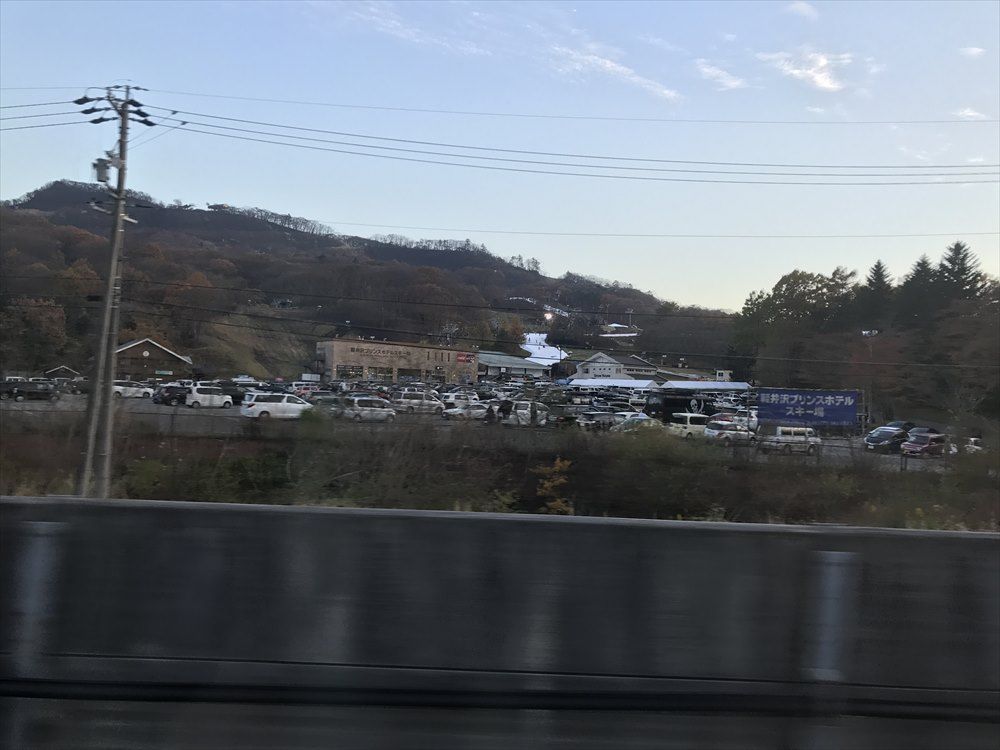 プリンスホテルスキー場に駐車された大量の車
