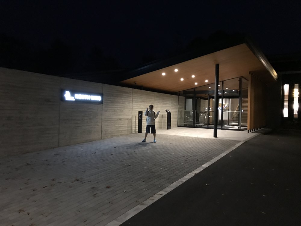 夜の軽井沢マリオットホテルのノースウィング