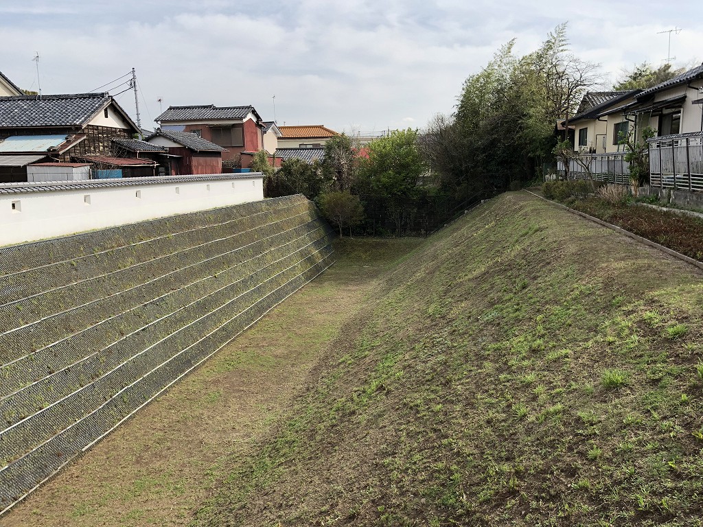 川越城の中ノ門堀1