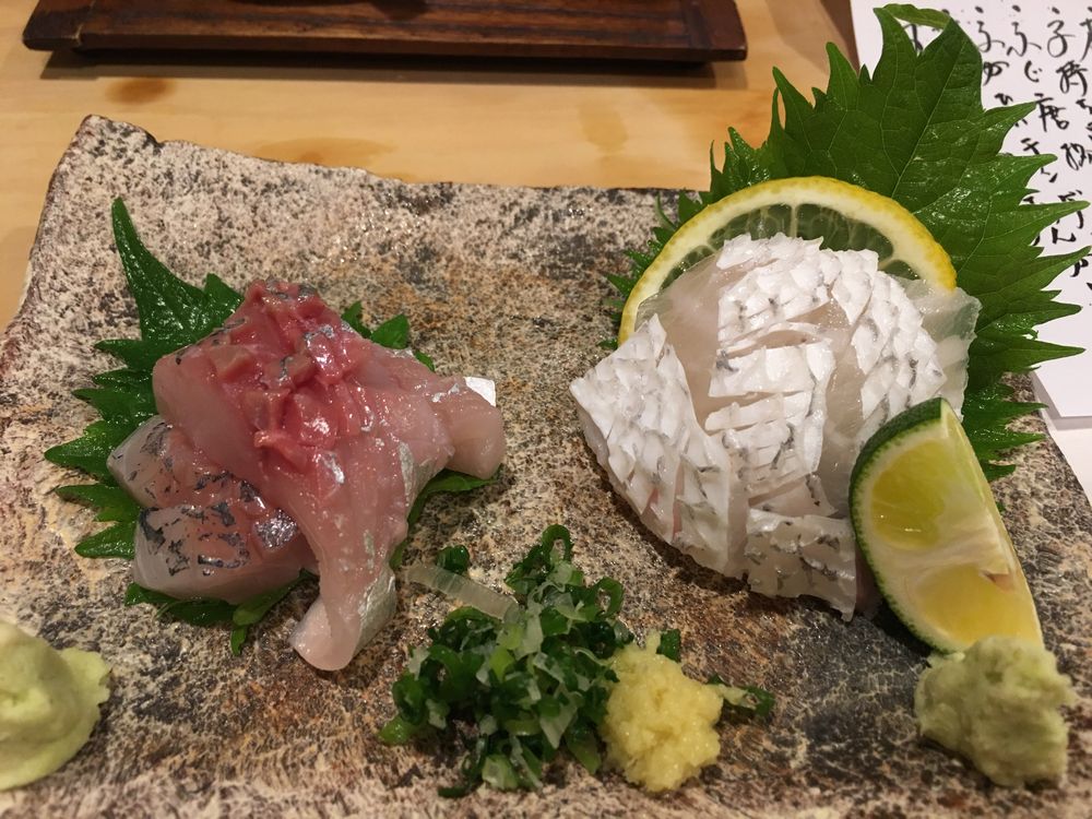 那覇のかわじ本店の真鯛とアジの刺身