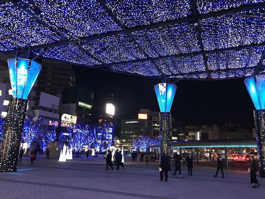 大分駅前のイルミネーション