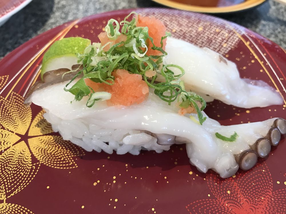 カモンワーフの回転寿司2