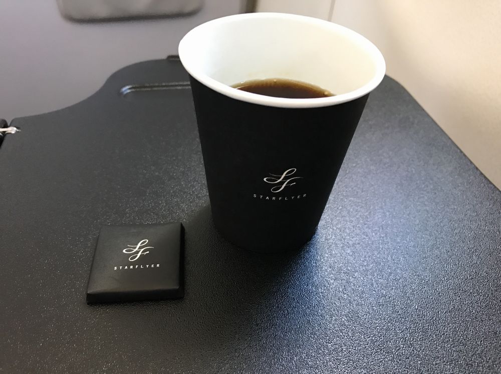 スターフライヤーのコーヒーとチョコレート