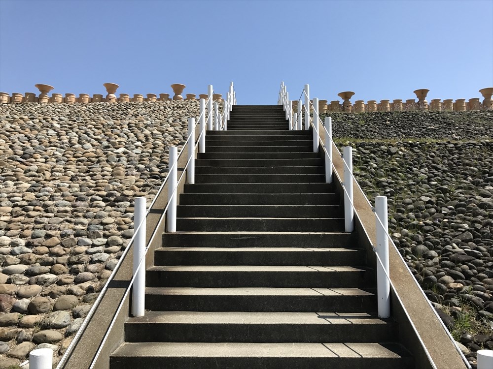 五色塚古墳の葺石