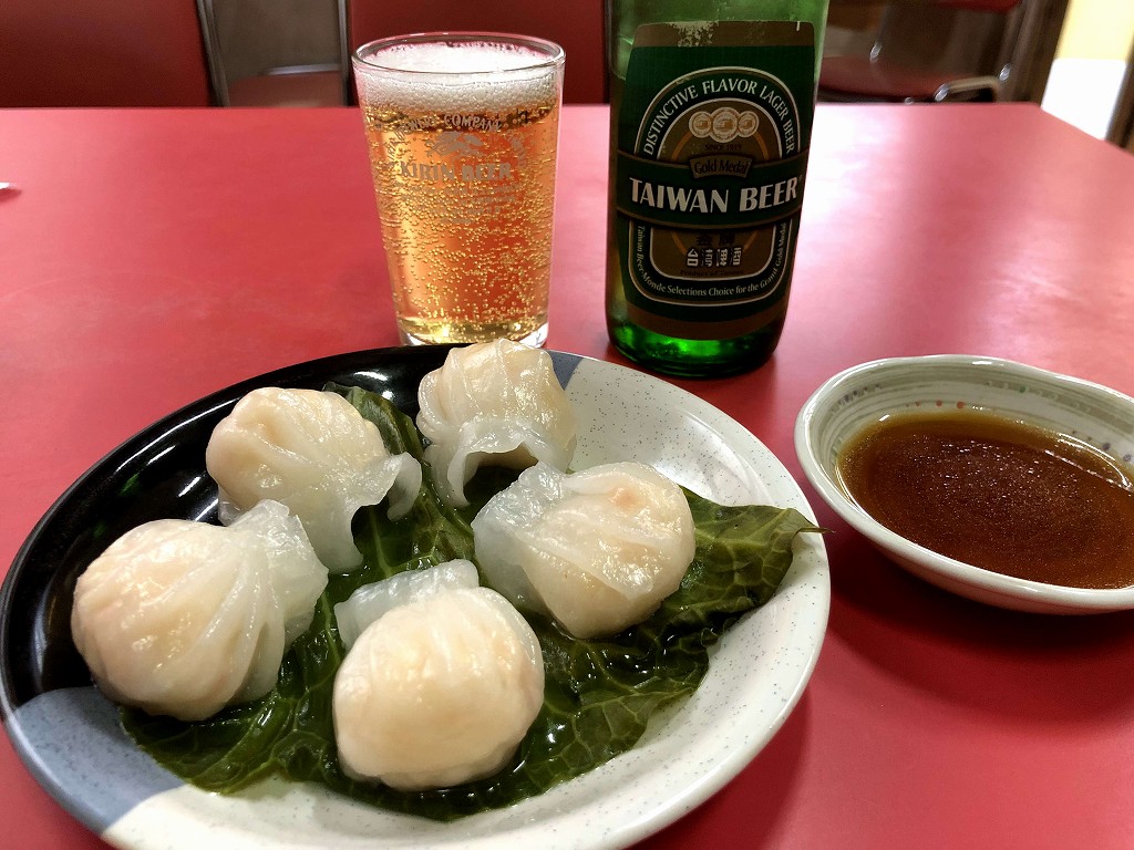 神戸・元町の台湾料理屋「青葉」で海老餃子