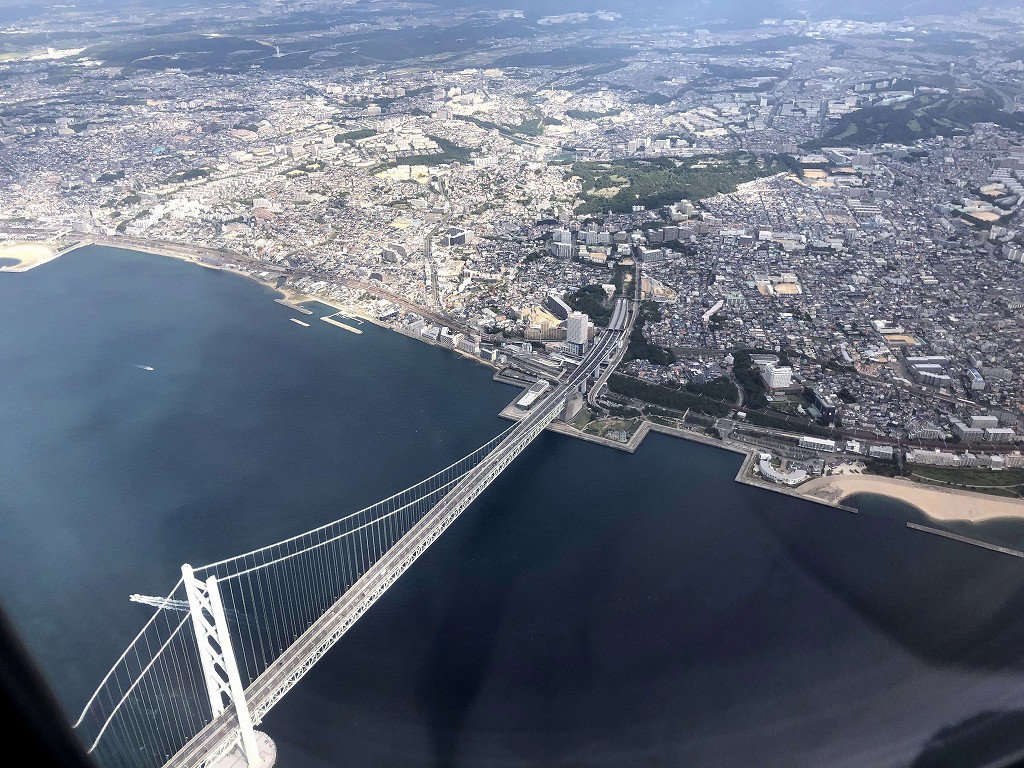 スカイマーク103便から明石海峡大橋