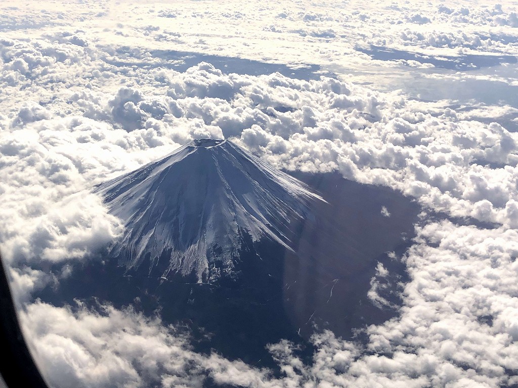 スカイマーク103便から見た富士山