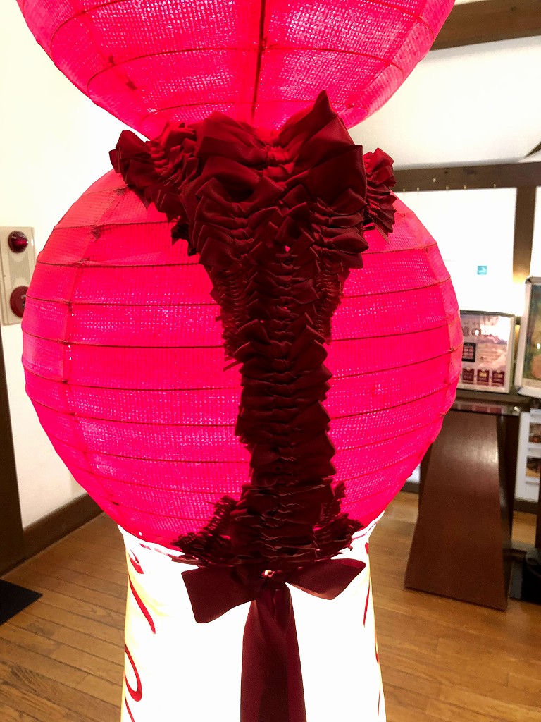 「のんRibbon Art 昔といまを結ぶちょうちょ」のこけし灯籠5