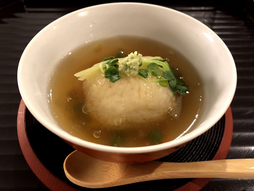 神戸たん熊 北店のもち米の中に白身魚