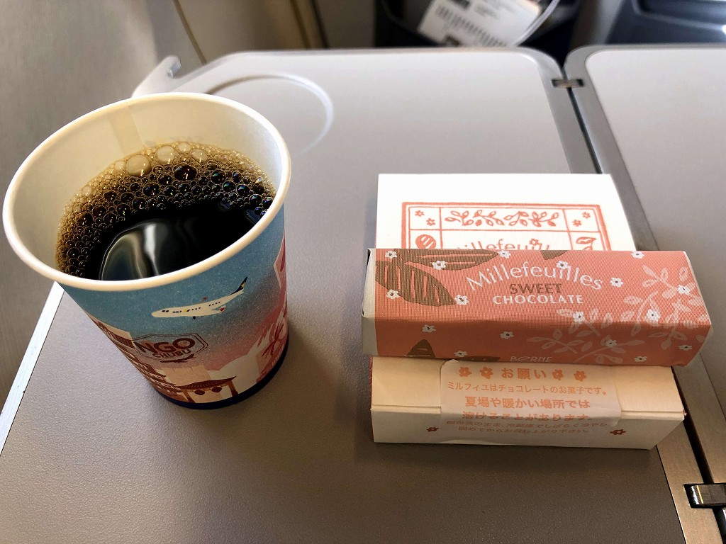 スカイマークでベルンのミルフィーユ