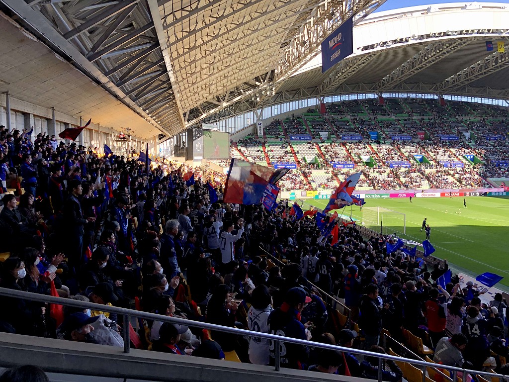 ノエビアスタジアムのFC東京側のミックス席