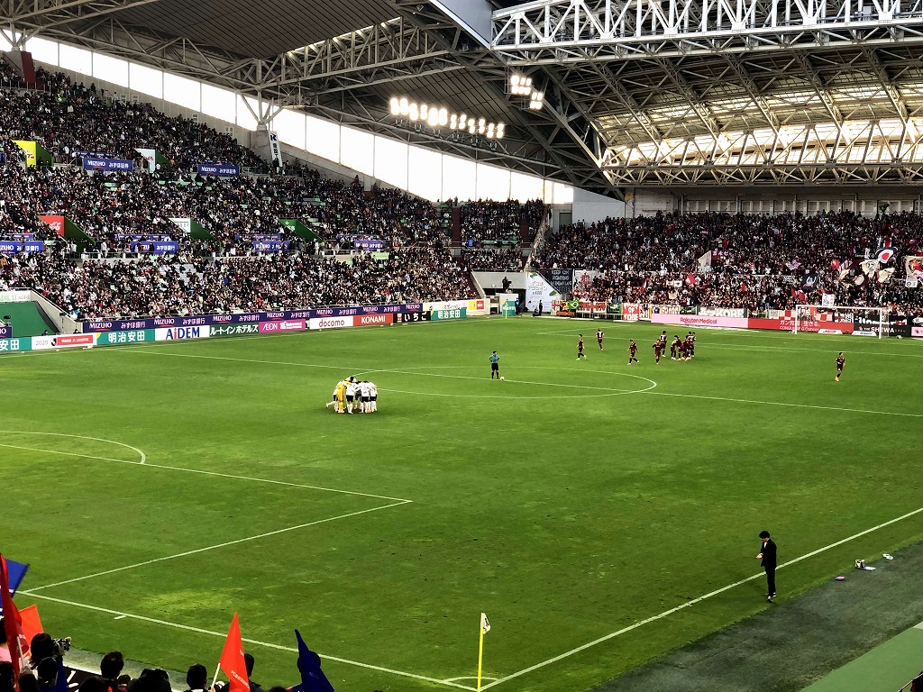 ノエビアスタジアムでのヴィッセル神戸選後半スタート前