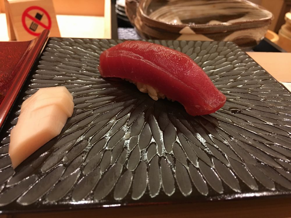鮨舳の赤身