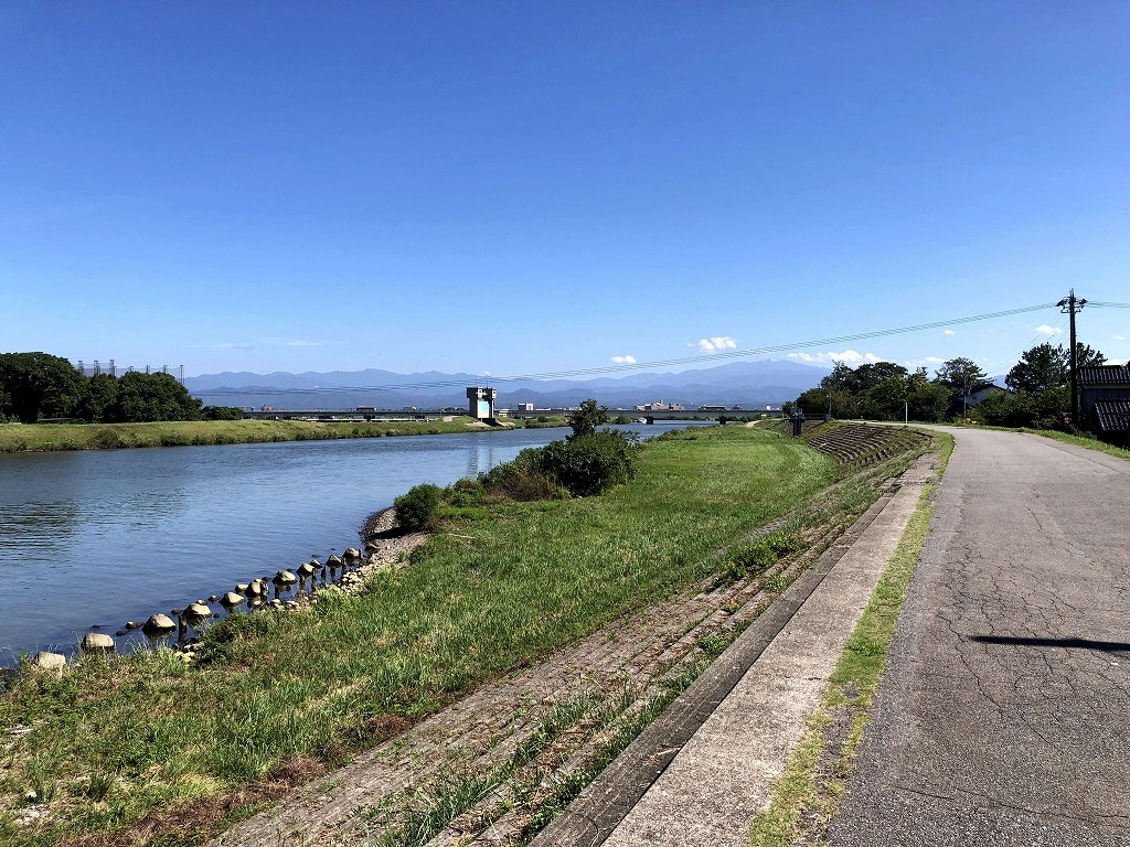 小松の梯川