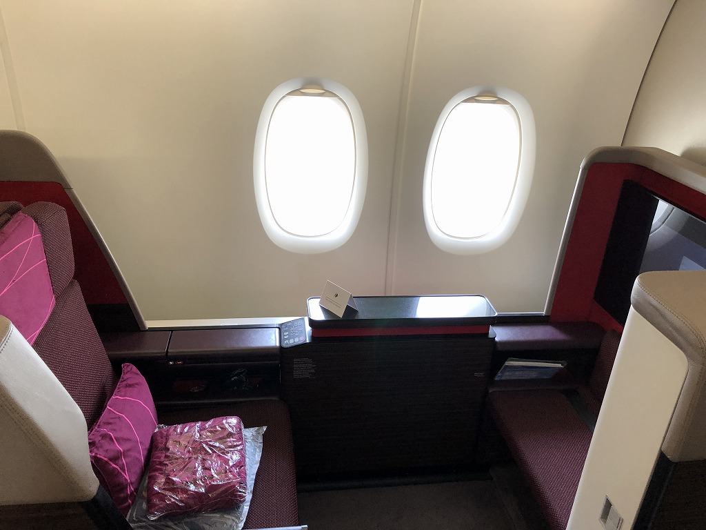 マレーシア航空MH89便のA380のビジネススイートの座席3