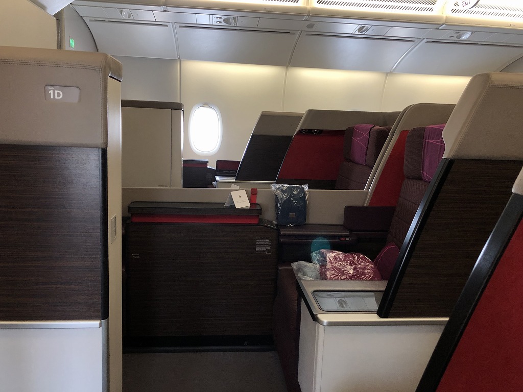 マレーシア航空MH89便のA380のビジネススイートの座席4