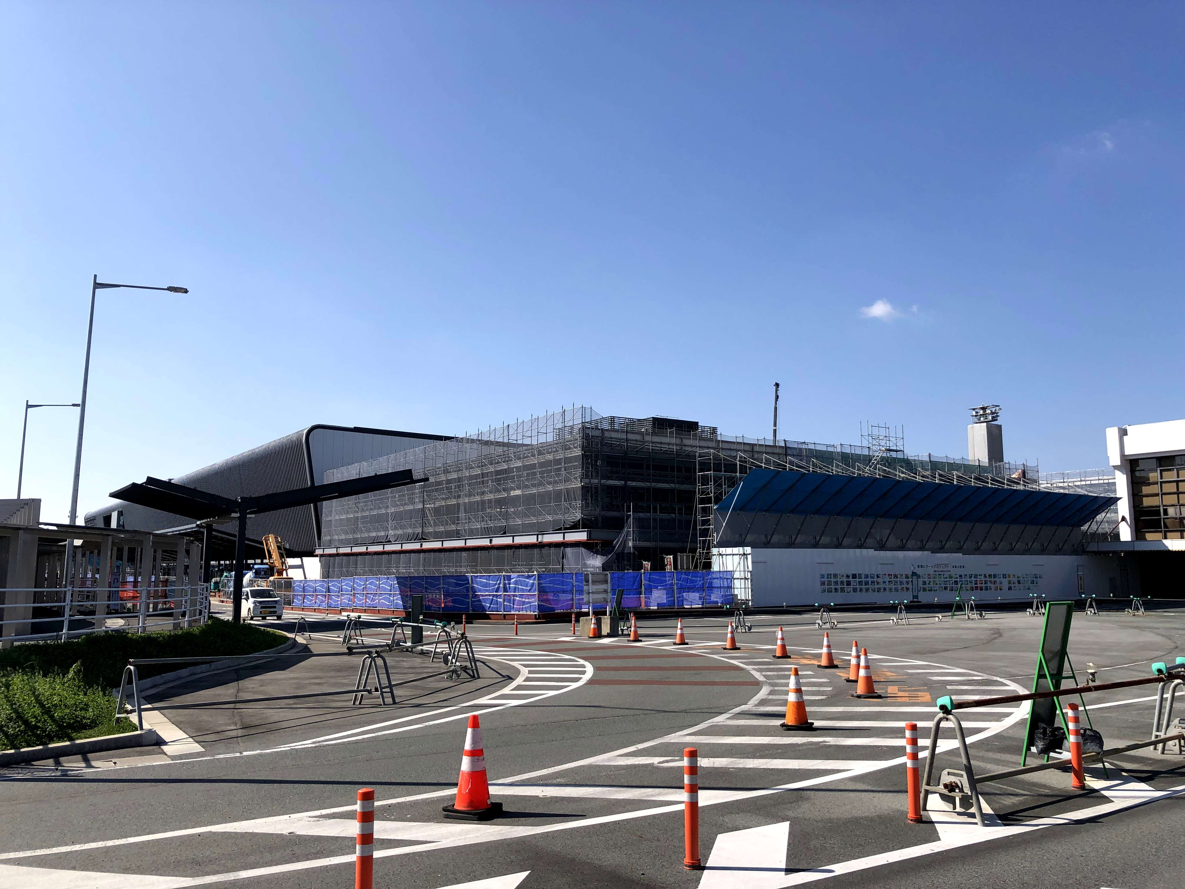2023年3月23日オープンの新ターミナル建設中