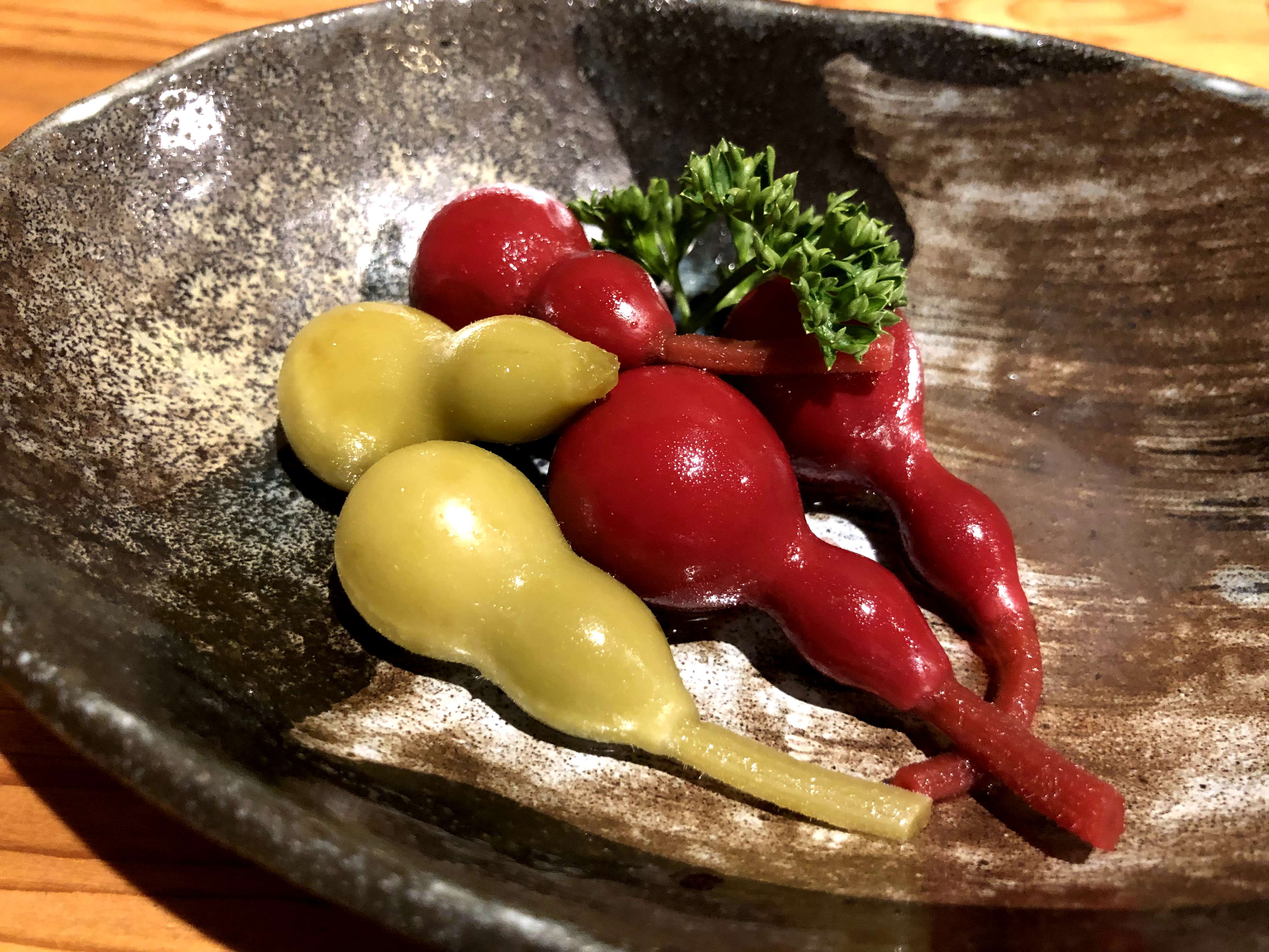 三里木駅の居酒屋「しゅう」のひょうたんの漬物