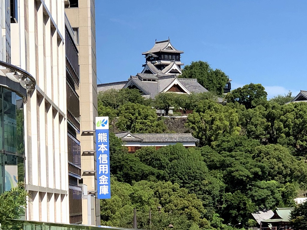 OMO5熊本のテラスから見た熊本城2