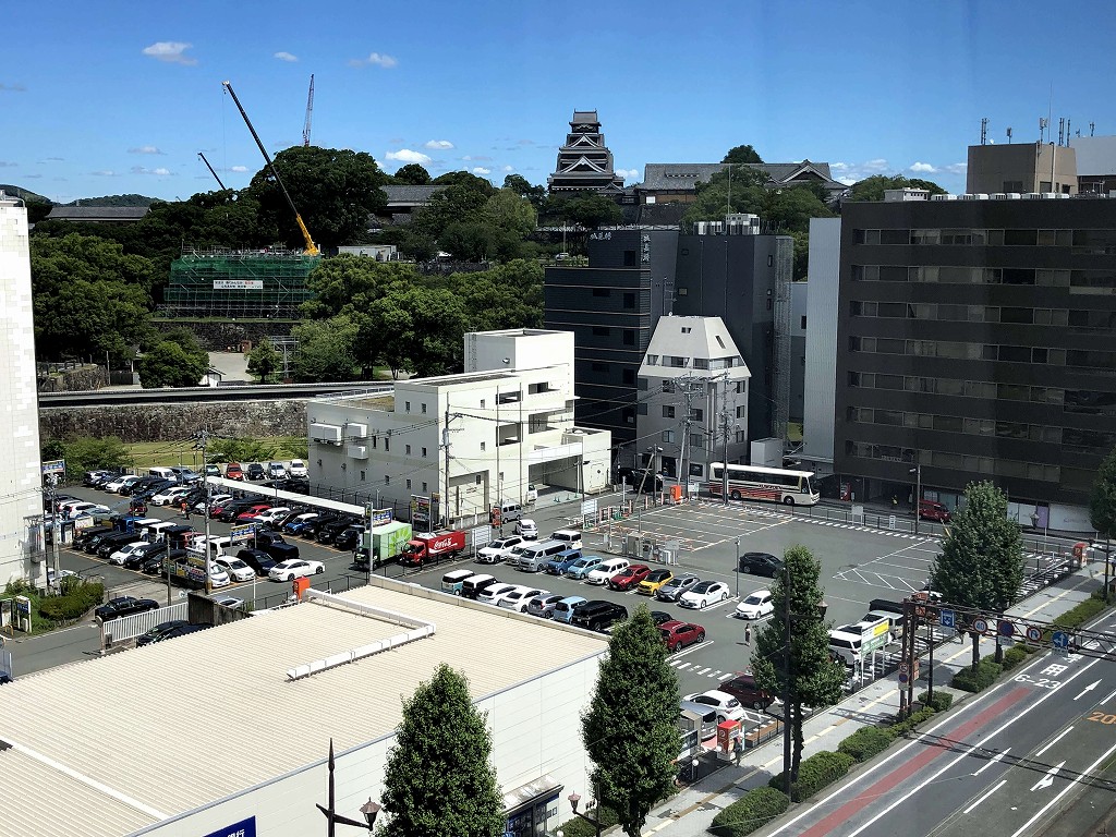 ダイワロイネット熊本から晴天の熊本城