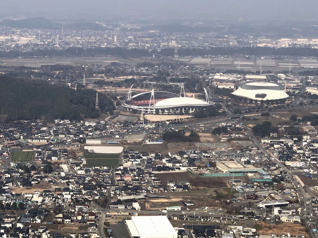 ソラシドエア13便から見たえがお健康スタジアム2