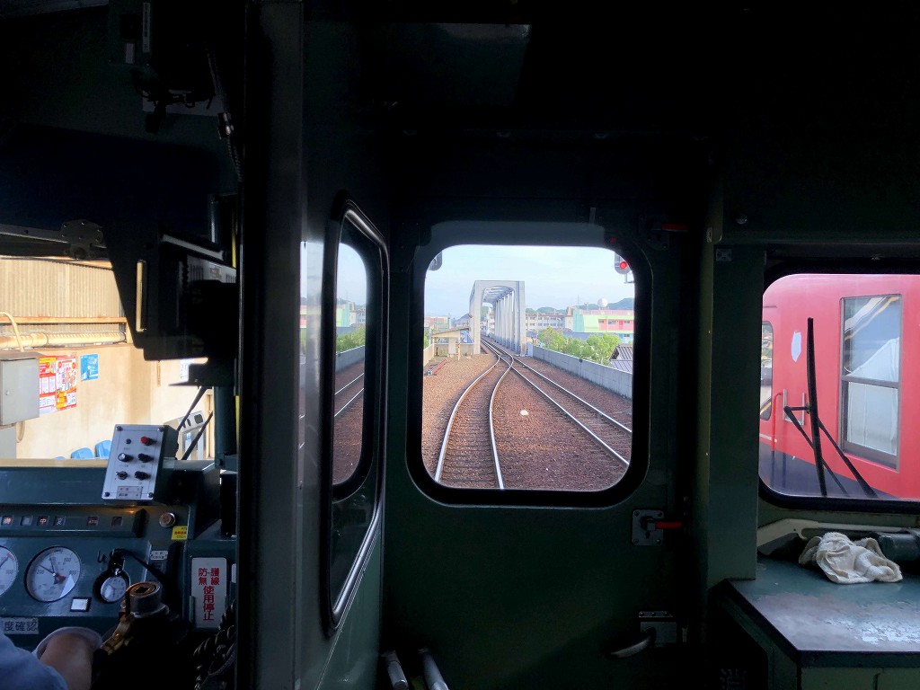 水島臨海鉄道のすれ違い1