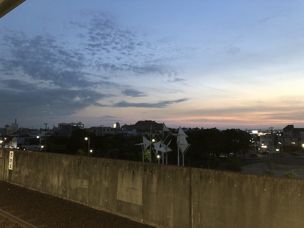 水島臨海鉄道の栄駅からの眺め(夜)