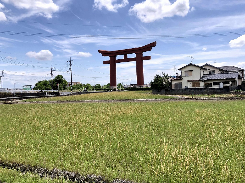 最上稲荷の超巨大な鳥居2