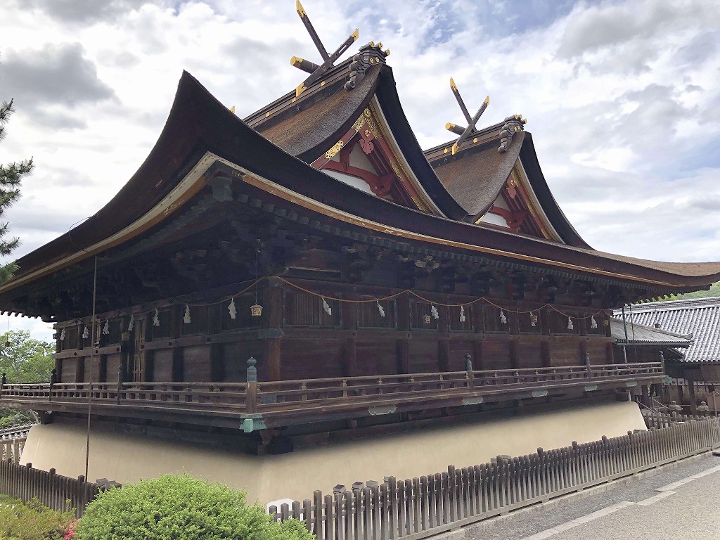 吉備津神社の国宝の本殿4