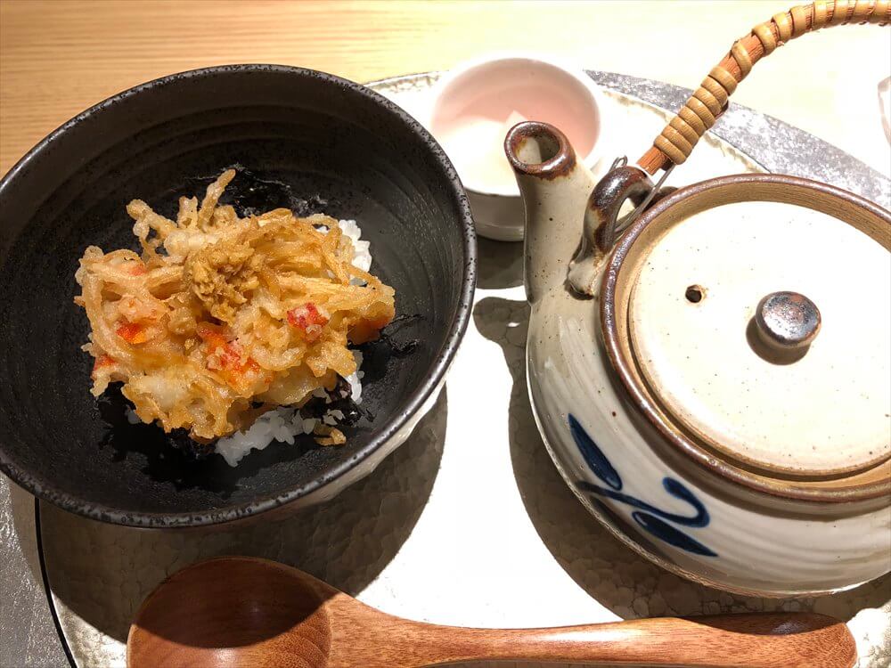 釧路の天ぷら「彩」の海老とタラバガニの茶漬け