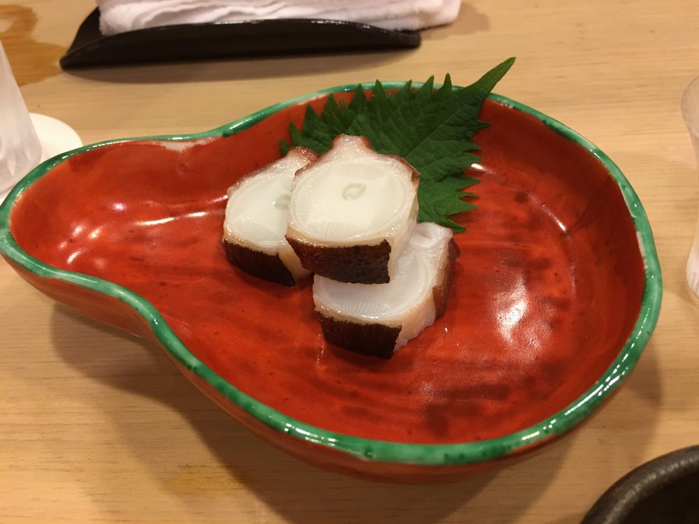 京都のすし処 満のタコ