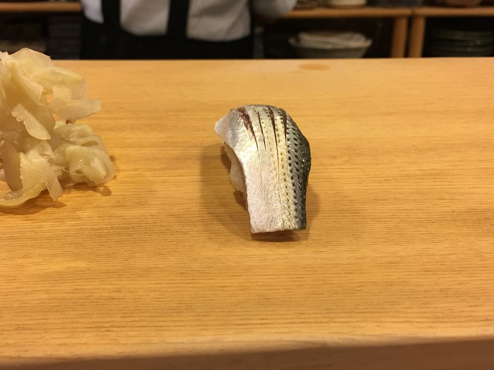 京都のすし処 満のコハダ