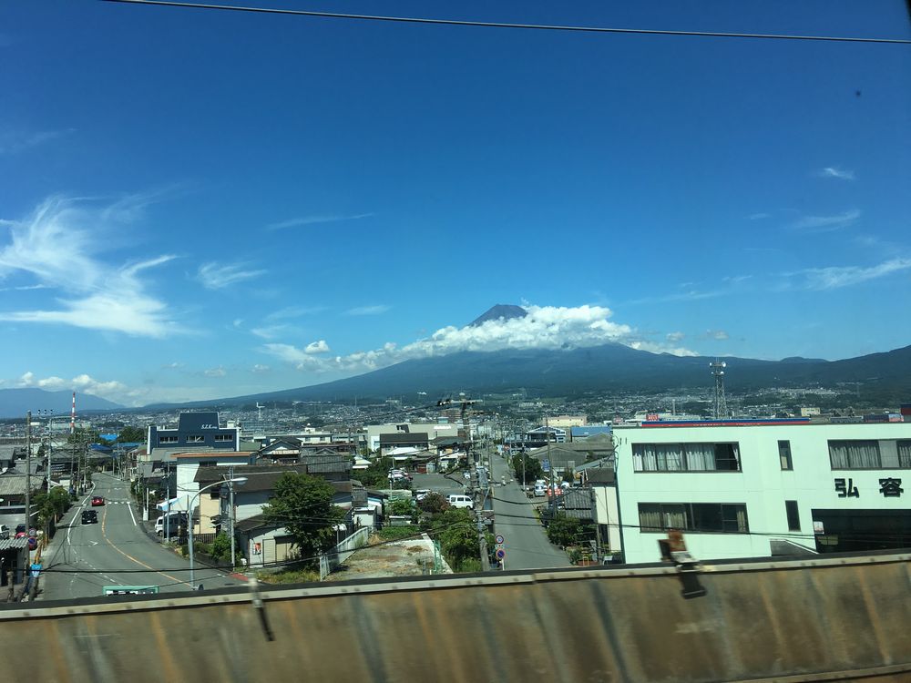 のぞみ225号から富士山