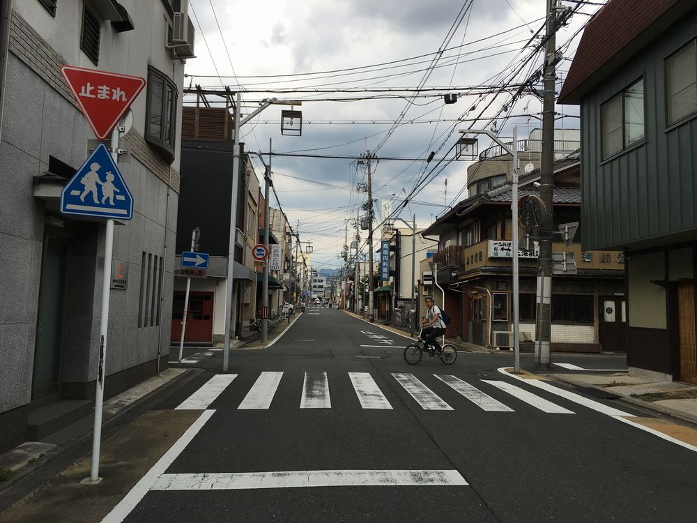 正庵の前の大宮通2
