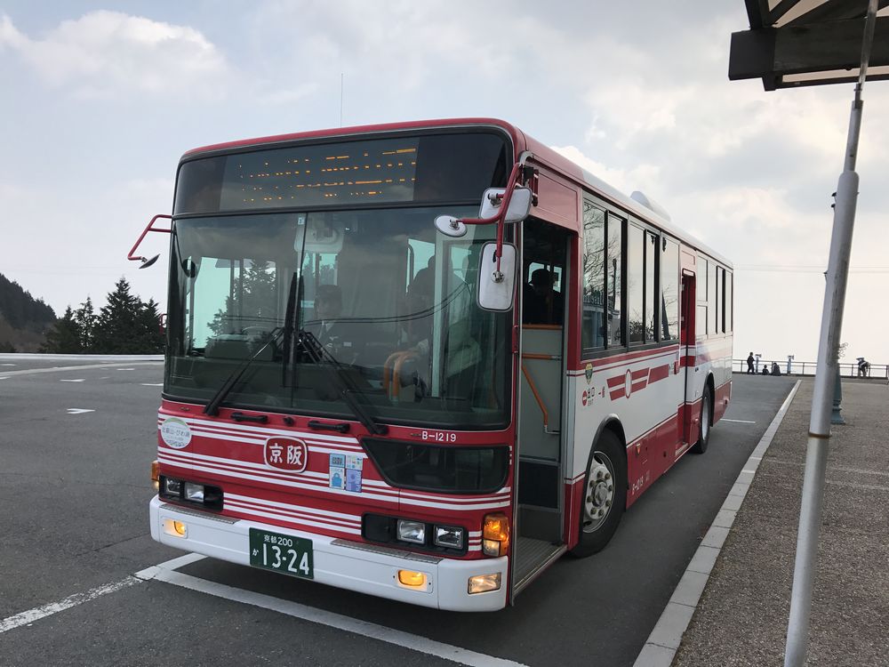 比叡山頂のシャトルバス停2