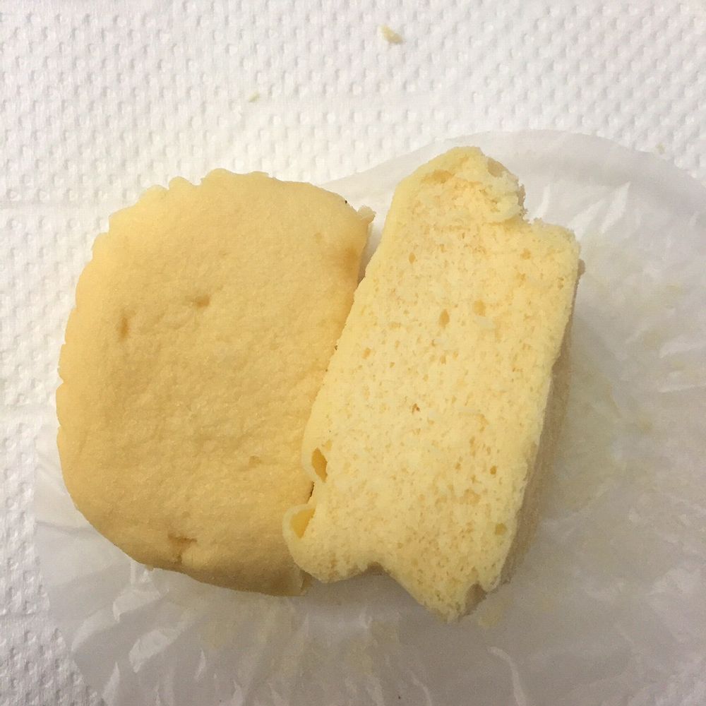 ローソンのブランのチーズ蒸しケーキ