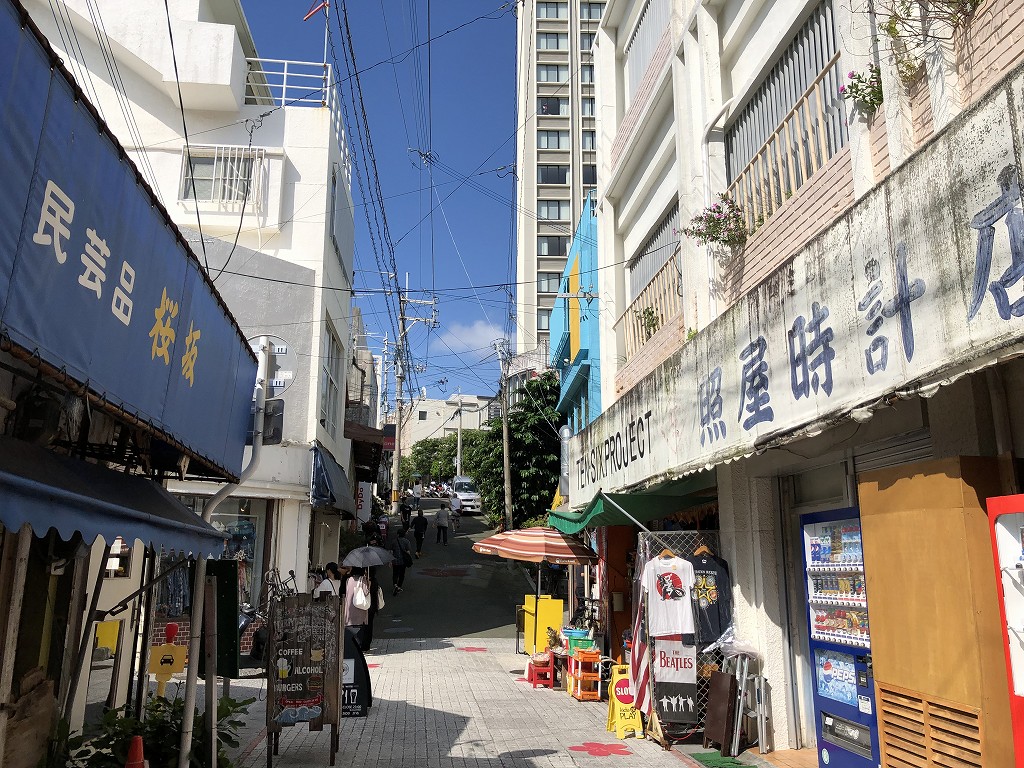 那覇の桜坂1
