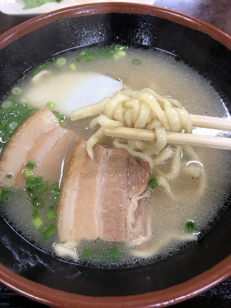 がんじゅう堂の沖縄そば